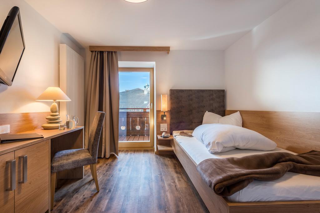 Hotel Alpenfrieden Maranza Esterno foto