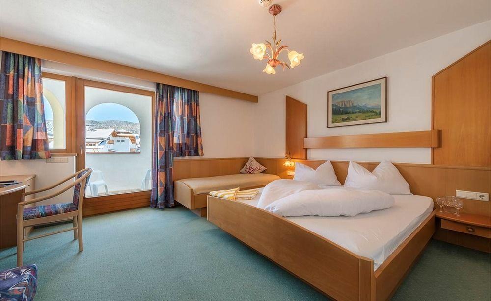 Hotel Alpenfrieden Maranza Esterno foto