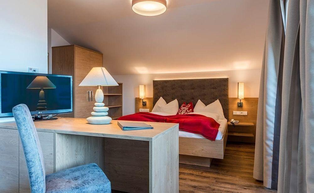Hotel Alpenfrieden Maranza Esterno foto